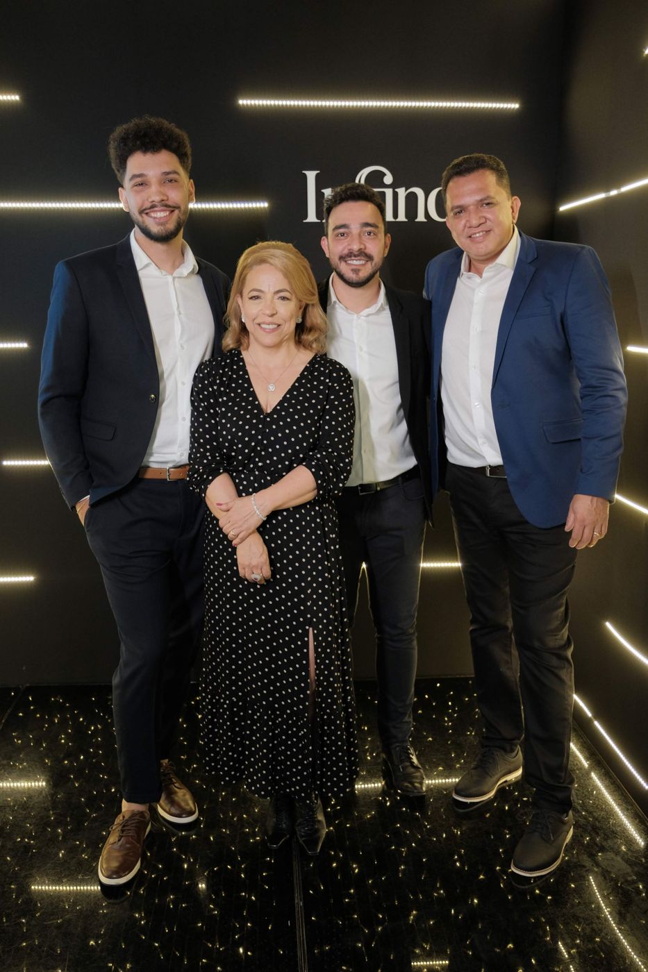 Equipe Infindo com Carlos Ribeiro no evento de lançamento